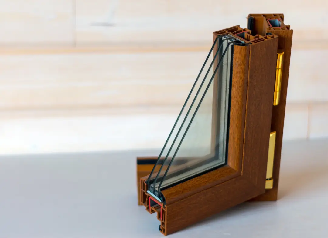 Installation de fenêtre en bois sur mesure Briare